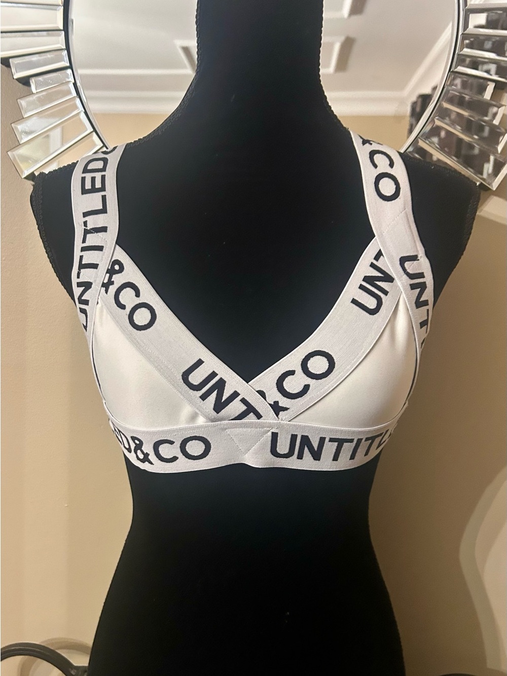 Untitled & Co Elastic Sports bra/Bralette Bralette